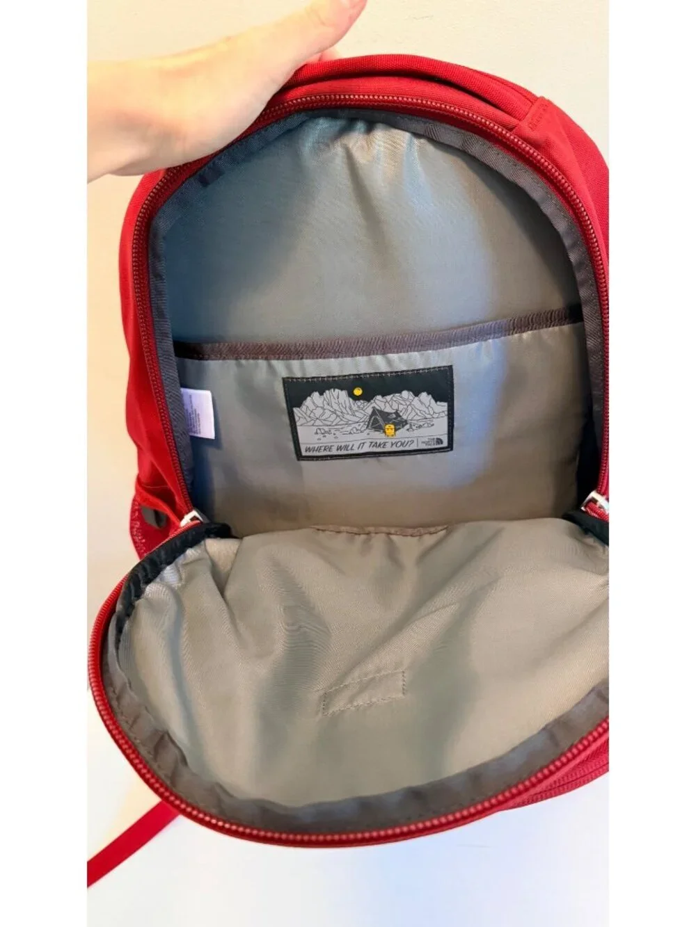 NWT The North Face Jester Backpack Red/Gray FlexVent Laptop Compatible